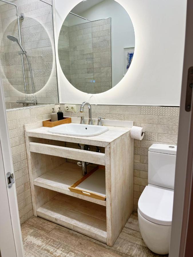 Cheerful Townhouse Center Sitges 5 Bedrooms Pool And Terrace Eksteriør bilde